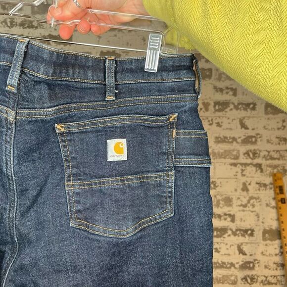Carhartt | women fleeced lined denim jeans relaxed fit - Picture 4 of 10
